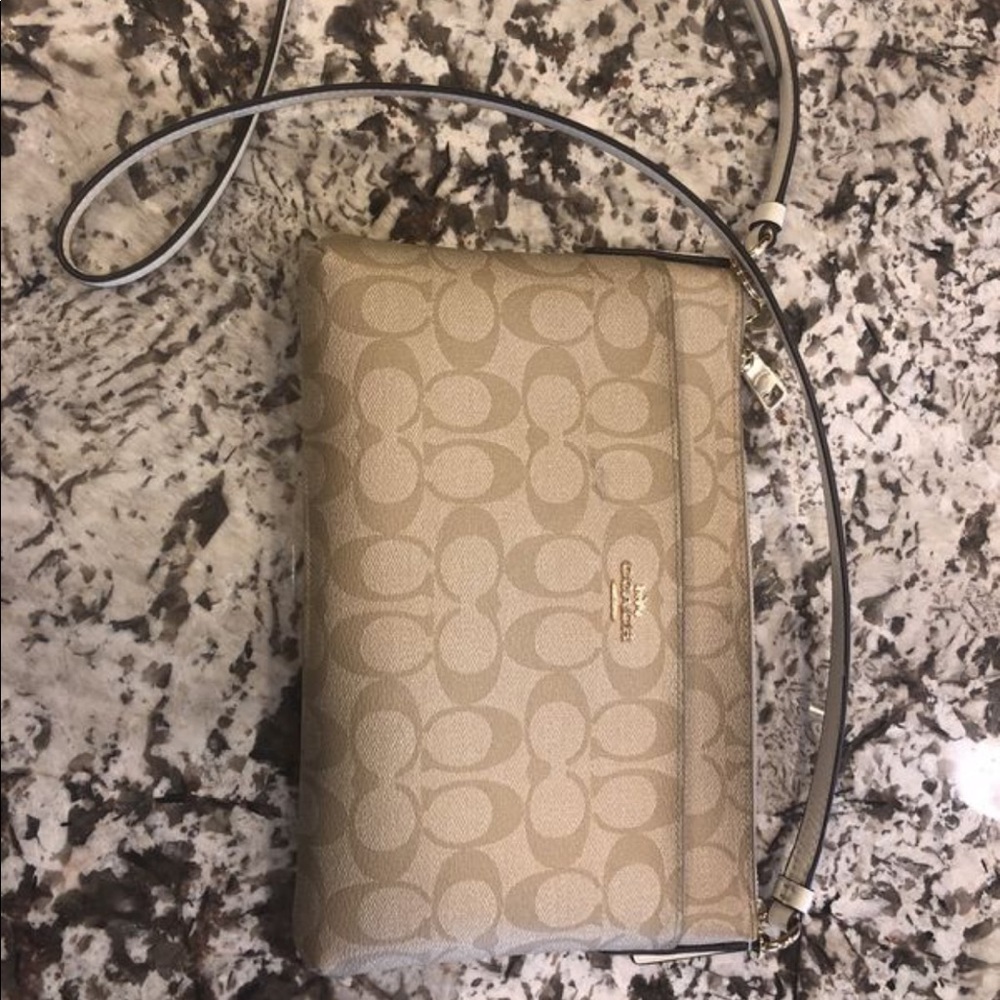 ❌ SOLD ❌ COACH Crossbody